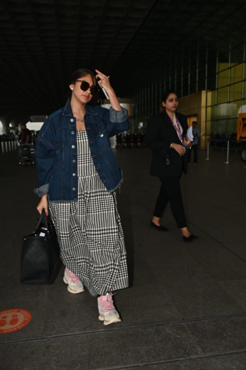 Mrunal was spotted at the airport jetting off.
